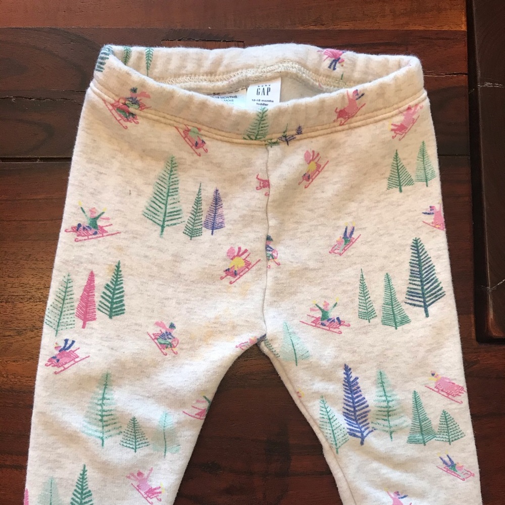 Baby GAP ski pattern joggers